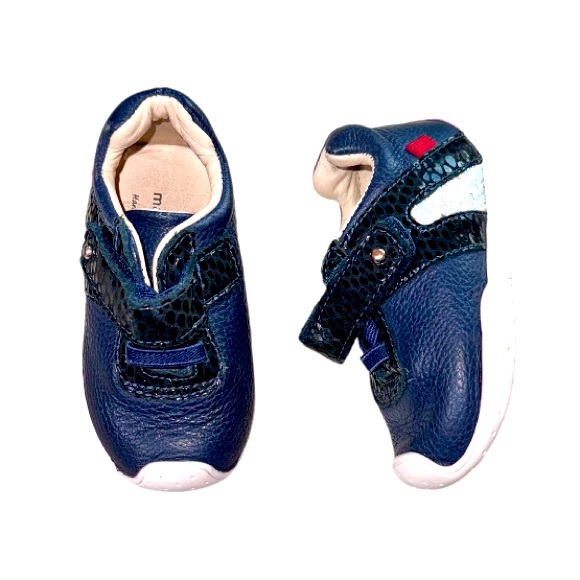 MARC JACOB navy leather tennis shoes ROBEEZ GIrls size 5.5 - Picture 3 of 16